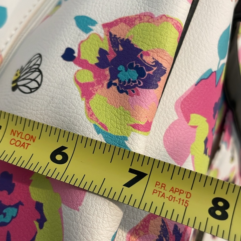 Betsy Johnson overnight bag - Picture 4 of 6